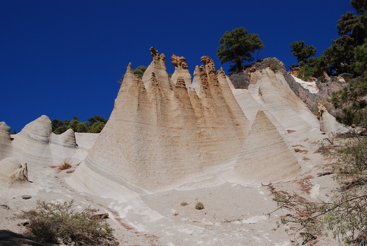 fairy-chimney-1392662_1280